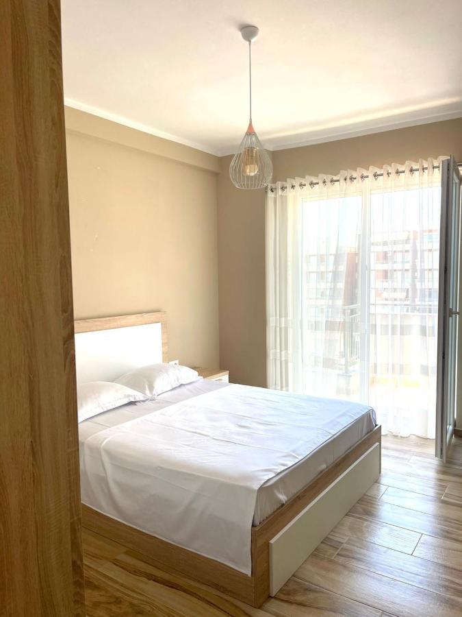 Twentysix Apartment Shkodër Esterno foto