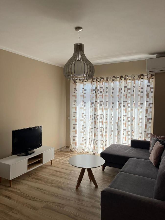 Twentysix Apartment Shkodër Esterno foto